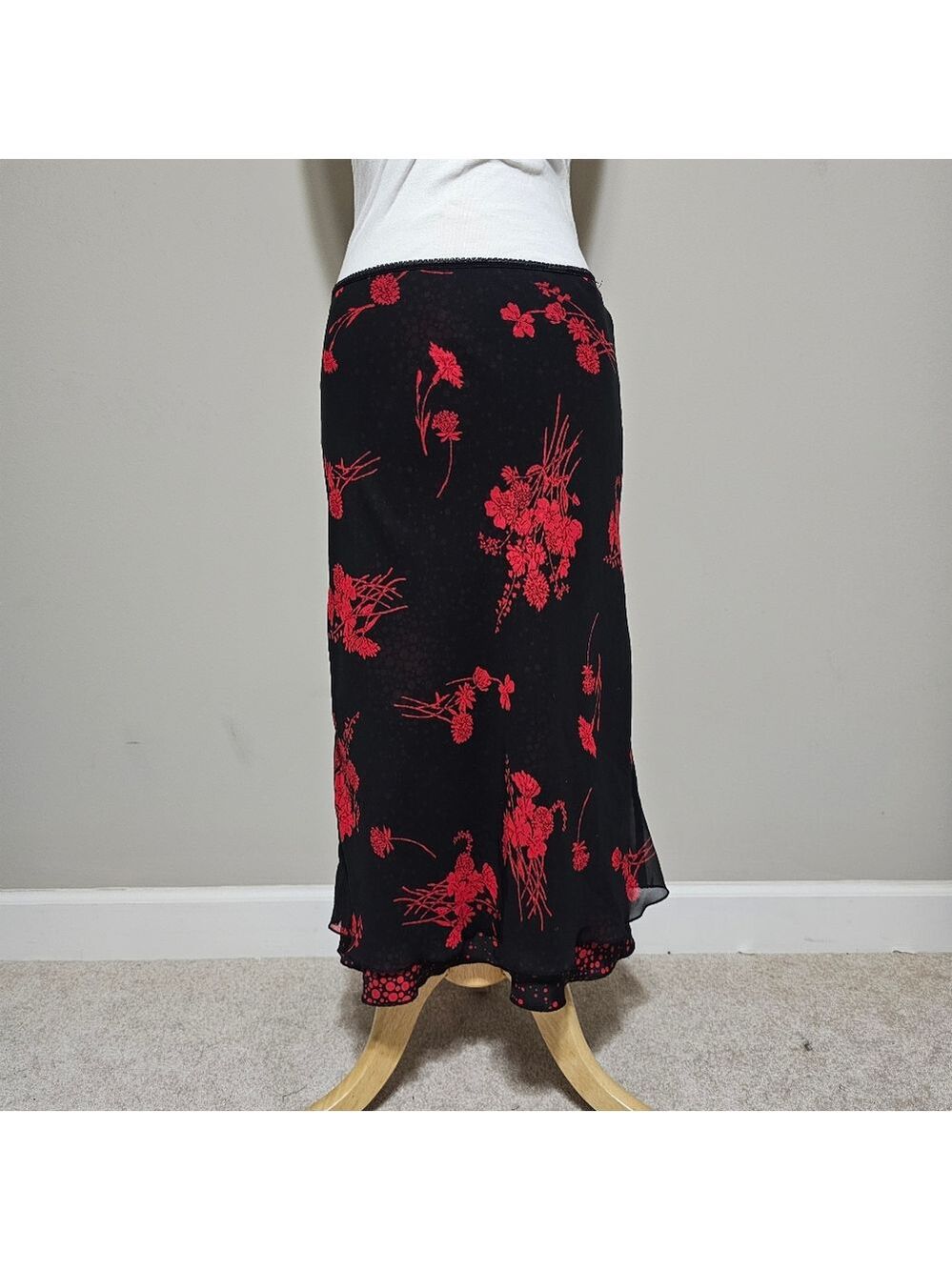 Speechless Black Red Floral Midi Skirt Size M